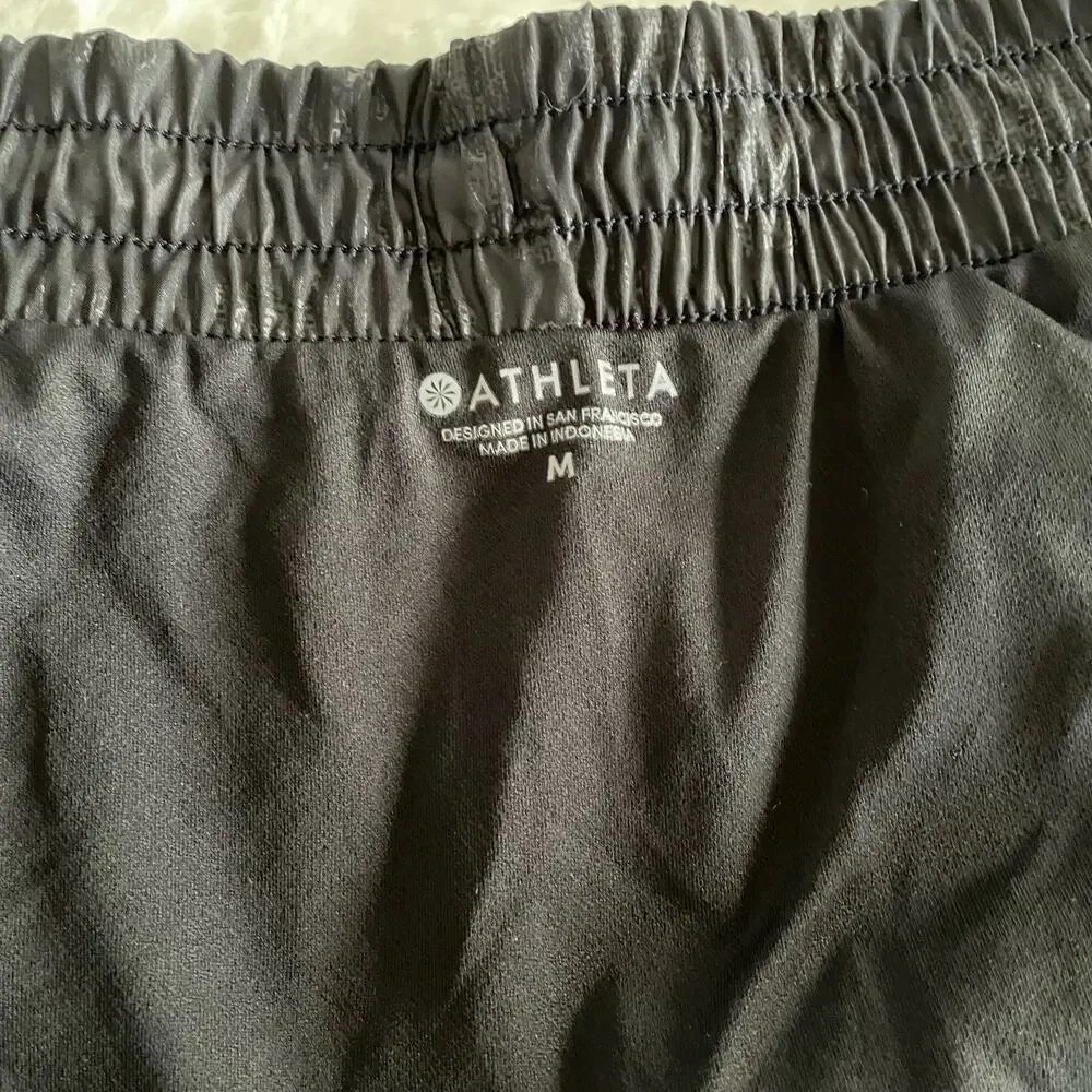 new Athleta Lined black Athletic Shorts size medium M